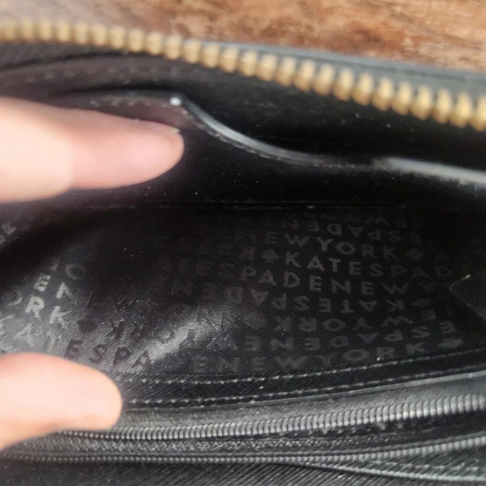 Kate Spade Crossbody Domed Purse Black And Pink Striped Saffiano Leather Wrislet - Picture 16 of 16